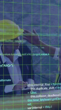 Planlar gözden geçiriliyor, inşaat işçilerinin dijital animasyonları var. takım çalışması, teknoloji, işbirliği, mimari, mühendislik, yenilik