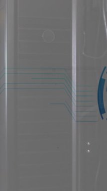 Bilgisayar sunucu odasına karşı güvenlik duvarı simgesinin animasyonu. Siber güvenlik ve iş veri depolama teknolojisi kavramı