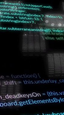 Karanlık arka planda parlayan kodların dijital kafatası oluşturması. Geleceksel, siber uzay, teknoloji, sanal, matris, kodlama