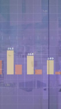 Tıbbi veriler analiz ediliyor, doktor gelecekteki okul arayüzünde animasyon kullanıyor. Teknoloji, yenilik, sağlık, dijital, eğitim, araştırma