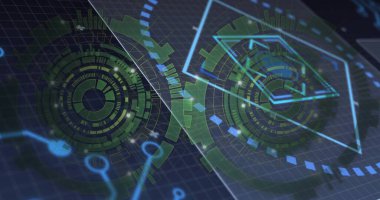 Üst üste binen iki holografik HUD elementi ve segmentli halkalar ile karanlık ızgarada arayüz gösteriliyor. Fütürist, dijital, teknoloji, kullanıcı arayüzü, holografik, görselleştirme, yenilik