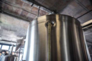 Damıtma deposunun düşük açılı görüntüsü