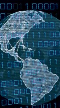 İkili kodların animasyonu ve siyah arkaplan üzerinde dönen dünya etrafında çizgiler. Dijital olarak üretilen hologram, illüstrasyon, küreselleşme, kodlama, programlama dili ve teknoloji kavramı.