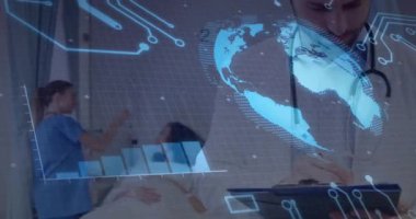 Doktor tableti getirirken hemşire serumu ayarlıyor. Hastanedeki grafik verilerini inceliyor. Tıbbi personel, sağlık teknolojisi, dijital müdahale, klinik takım çalışması, sağlık hizmetleri yeniliği, hasta bakımı, teletıp