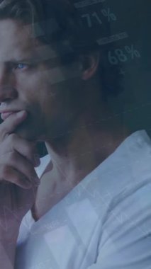 Kafkas erkek doktor üzerinden finansal veri işleme animasyonu. Küresel finansman, ilaç ve dijital arayüz kavramı dijital olarak oluşturulmuş video.