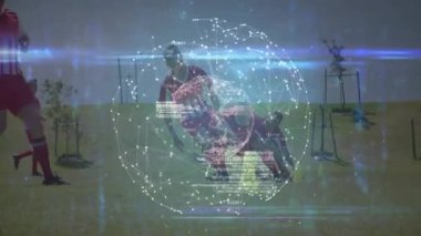 Defans oyuncuları spor olsun diye analitik küreyle top sürerek koni direklerinin yanından geçiyorlar. Atletik, takım çalışması, performans, eğitim, spor, dinamik, dijital