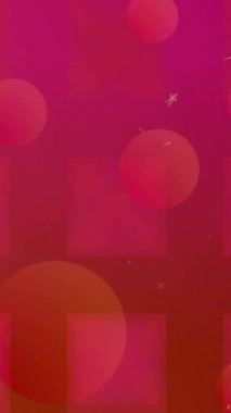 Kaleydoskop üzerinde kürelerin ve ışık lekelerinin animasyonu. Renk, hareket ve şablon konsepti dijital olarak oluşturulmuş video.