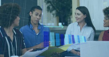 Sunucu açılış dizini ve adres grubu, iş büyümesini gösteren 3D grafiği ile örtüşüyor. İşbirliği, takım çalışması, analitik, yenilik, kurumsal, modern, iletişim