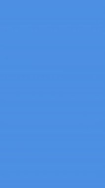 Amerikan bayrakları ve bağımsızlık günü simgeleri mavi arka planda hareket ediyor. Vatanseverlik ve kutlama konsepti dijital olarak oluşturulmuş imaj.