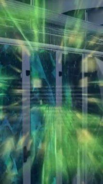 Bilgisayar sunucularında devre kartı ve veri işleme animasyonu. Dijital olarak oluşturulmuş küresel bağlantılar, hesaplama ve veri işleme kavramı.