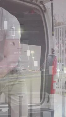 Teslimat kamyonunda kutu istiflemekte olan Kafkas kurye hakkında istatistiksel veri işleme. lojistik ve ulaşım sektörü kavramı