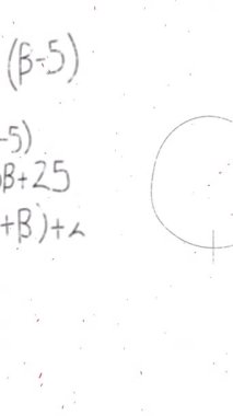 Matematiksel veri işleme animasyonu beyaz arkaplan üzerinde. Küresel bilim, bağlantılar, hesaplama ve veri işleme kavramı dijital olarak oluşturulmuş video.