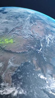 Dijital veri işleme animasyonları ve karanlık arka plandaki oklar. Küresel finans, iş, bağlantılar, hesaplama ve veri işleme kavramı dijital olarak oluşturulmuş video.