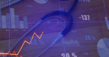 Çizelgeyi ve çizgi grafiğini güncellerken kalem ve tıbbi notlarla el girişi. Tıbbi, analitik, veri, sağlık, araştırma, sunum, görselleştirme