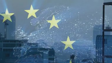 Dijital Avrupa haritası ufuk çizgisinin üzerinde yer alırken, AB yıldızları birliği temsil etmek için döner ve titreşir. Kentsel, ufuk çizgisi, modern, dijital, teknoloji, yenilik, bağlantı