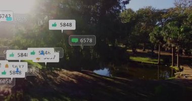 Güneş ışınları sosyal medya simgelerinin kümelere ayrılmasına neden oluyor sonra da çatışmayı görselleştiriyor. Doğa, sükunet, dijital, bağlantı, büyüme, uyum, canlılık