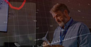 Kıdemli mühendis rotor modelini kaldırıyor ve finans şeması olarak dönüyor planlama için zayıflıyor ve yer değiştiriyor. Yenilik, analiz, teknoloji, odaklanma, modern, profesyonel, kesinlik