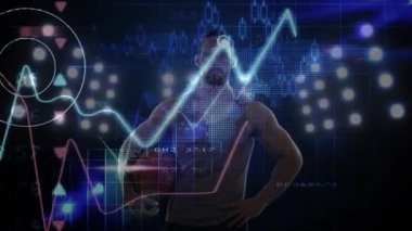 Basketbolu elinde tutan adam, teknolojiyi holografik hat grafikleri olarak kullanarak performansı değerlendiriyor. Futuristik, atlet, yenilik, dijital, performans, analiz, dinamik