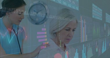 Klinikteki hastaya steteskop yerleştiren klinisyenlerin dijital çizelgeleri. Tıbbi, teknoloji, tanı, profesyonellik, analiz, sağlık, yenilik