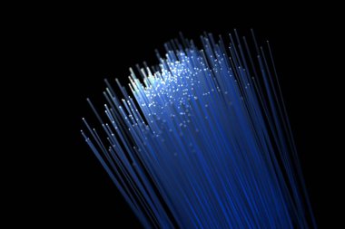 Siyah arkaplana karşı fiber optiğin bilgisayar grafik resmi