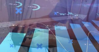 Karna steteskop yerleştirmek, hayati belirtileri izleyen verileri yüklemek. Sağlık, tanı, teknoloji, klinik, analitik, izleme, sağlık