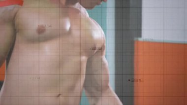 Dambılı tutan tişörtsüz bir sporcu kas gelişimini haritalayan trend çizgileriyle şebekeyi aktifleştiriyor. Kas, güç, antrenman, spor, spor, spor, disiplin