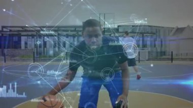 Basketbol analitik grafikleri, salya akıtan erkek sporcuların takibinde ortaya çıkıyor. Spor, performans, teknoloji, veri görselleştirme, açık hava, atletizm, fitness