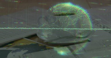 Tabağın üzerinde, tahta masadaki veri tablolarının arasında, dünya dalgası şeklinde örtülü beyaz kahve fincanı dinleniyor. Teknoloji, veri görselleştirme, analitik, yenilik, dijital arayüz, iş zekası, modern tasarım