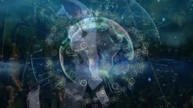 Serada görünen veri düğümleriyle dönen dijital küre araştırma görevlisinin bitkileri kontrol etmesi. Gelecekçi, yenilikçi, bilim, biyoteknoloji, çevre, veri görselleştirme, araştırma