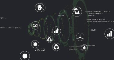 Karbondioksit ve geri dönüşüm simgeleri ve kodlarıyla monitörde dönen yeşil halkalar gösteriliyor. Kontrol paneli, veri görselleştirme, ekolojik, geleceksel, arayüz, analiz, sürdürülebilirlik