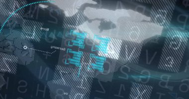 Takım elbiseli ortaklar toplantı odasında el sıkışıyor, dünya haritası ve dijital veri örtüleriyle. Şirket, ortaklık, ağ oluşturma, yenilik, profesyonellik, dijital, analitik