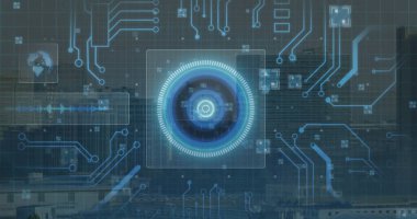 Dijital ızgara üzerinde parlayan mavi dairesel HUD arayüzü, devre çizgileri ve veri panelleri gösteriliyor. Fütürist, teknoloji, arayüz, holografik, siber, dalgın, sanal