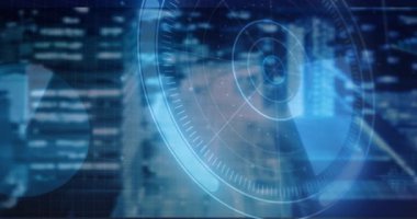 HUD 'de, veri panellerini işaretleyen dönen halkalara koyu renk takım elbiseli yönetici bakışlarını başlatın. Fütüristik, teknoloji, arayüz, veri görselleştirme, yenilik, profesyonel, sürükleyici