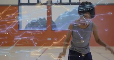 Çocuk spor olsun diye spor salonunda zıplayıp salya sümük dolaşmaya başladı. Atletik, hareketli, canlı, takım çalışması, antrenman, egzersiz, gençlik