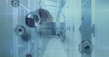 Veri merkezindeki kablo tepsilerinin altında ağ düğümleri ve bağlantı hatlarıyla sunucu rafları gösteriliyor. Teknoloji, siber güvenlik, altyapı, fütüristik, endüstriyel, dijital, iletişim