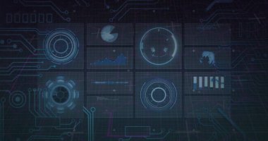 Neon devre izleriyle ızgara arayüzünü kaplayan merkezi holografik veri panelleri gösteriliyor. Fütürist, dijital, arayüz, görselleştirme, teknoloji, devre, neon