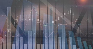 Projeksiyon çubuğu, ofis penceresinde pembe ve mavi trend çizgileri olan şamdan çizelgeleri. Finans, analitik, veri görselleştirme, modern, kurumsal, teknoloji, yenilik