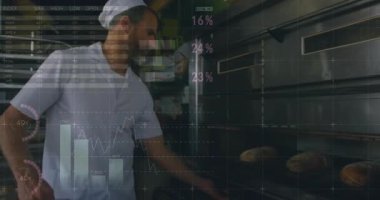 Olgun fırıncı fırın kapısını açıyor, ekmek somunlarını inceliyor ve canlandırılmış buhar simgeleriyle soğutulmasını sağlıyor. Esnaf, fırın, sanayi, zanaat, aşçılık, havalandırma, gurme