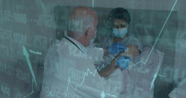 Hekim aşı çiziyor ve örnek alıyor. Sonra da hastayı aşıladı. Finans grafikleri gibi. Tıbbi, sağlık, aşı, klinik, tedavi, teşhis, profesyonel