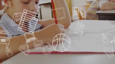 Eğitim okulu ikonlarının sınıfta yazan çeşitli okul çocukları üzerindeki animasyonları. Küresel eğitim, öğrenim ve ilkokul konsepti dijital olarak oluşturuldu.