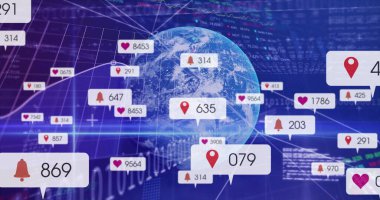 3 boyutlu Dünya küresi bildirim simgeleri ve çizgileriyle merkezde ağ bağlantılarını gösteriyor. Teknoloji, analitik, veri, dijital, bağlantı, görselleştirme, yenilik