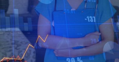 Sağlık hizmetleri profesyonel kliniğinde grafikler zayıflıyor ve steteskopu gösteren panoyu indiriyorlar. Tıbbi, analitik, dijital, profesyonel, sağlık, modern, veri