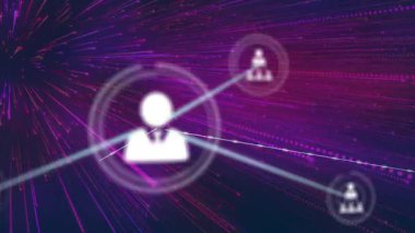Karanlık arkaplan üzerindeki simgelerle bağlantı ağının animasyonu. Dijital olarak oluşturulmuş küresel bağlantılar, hesaplama ve veri işleme kavramı.