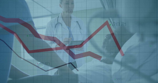 Обследование врача в пальто со стетоскопом, склоняющимся к пациенту на больничной койке, с сеткой наложения. Здравоохранение, медицина, диагностика, профессионализм, анализ, лечение, клиника