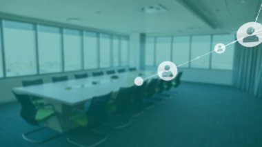 Durakladıktan sonra, kullanıcı simgesi çemberleri zayıflıyor, düğümlere ayrılıyor, odada ağ büyümesini görselleştiriyor. Futuristik, dijital, teknoloji, bağlantı, soyut, modern, profesyonel