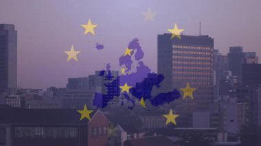 Avrupa 'da başlayan mor şehir manzarası soluyor ve kıtanın etrafındaki sarı yıldızlar birliği sembolize ediyor. Şehir, ufuk çizgisi, alacakaranlık, amblem, mimari, kozmopolit, modern