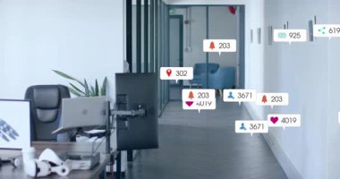 Animasyon pazarlama ölçümleri koridor doldurma, kadın tableti tıkırdatma, erkek canlandırma hareketlerini takip ediyor. Teknoloji, işbirliği, dijital, iş, iletişim, profesyonel, modern