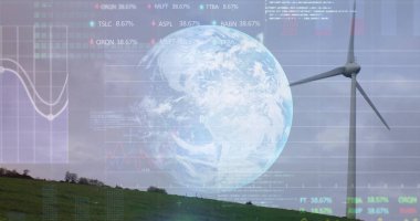 Çimenli tepede dönen beyaz rüzgar türbini, Dünya 'nın küre örtüsü ve veri analizleriyle, uzayı kopyala. Yenilenebilir, sürdürülebilirlik, teknoloji, çevre, enerji, çevre dostu, bilgi