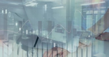 Steteskoplu bir doktor dizüstü bilgisayarı ve not tablosuyla yazı ve karalama yapıyor. Tıbbi, teknoloji, profesyonel, analitik, modern, kurumsal, yenilikçi