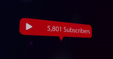 Parlayan ışık noktaları ve ışık yolları üzerinde yükselen takipçilerle birlikte oyun ikonunun canlandırılması. Sosyal medya ağı ve iş teknolojisi kavramı